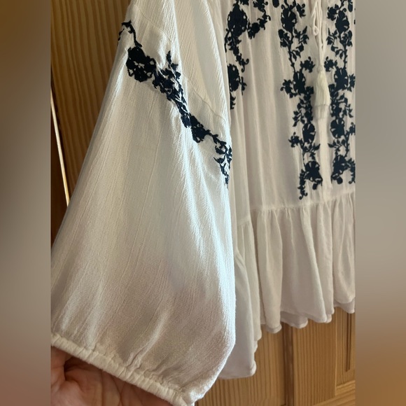 American Eagle Navy Blue and White Embroidered Round Drawstring Neck Size XL‎ - Picture 3 of 11